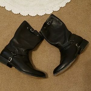 Leather boots size 8